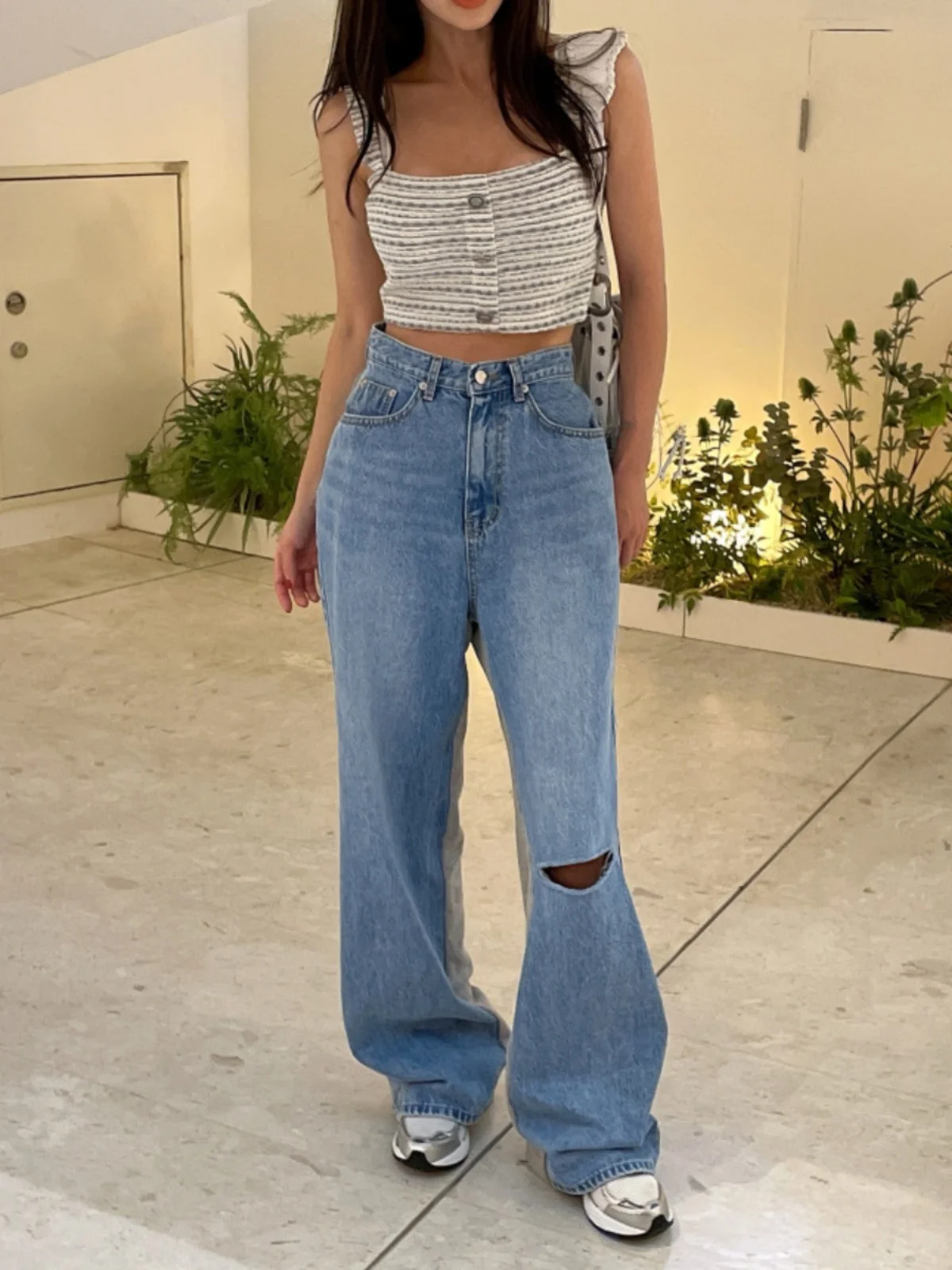 

Retro High Waist Women's Jeans Torn Straight Leg Color Blo Design Casual Long Pants Slimming Effect Blue Denim Jeans