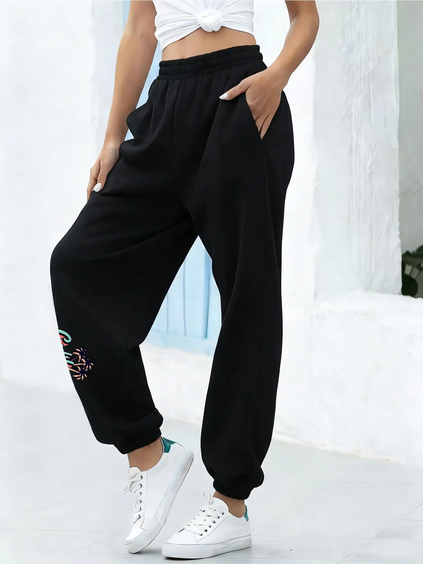 Casual Pants, a Must-Have for Fashion Trends. New Wide-Leg Casual Pants for Women for Spring and Autumn. Simple and Elegant Cut, Straight Fit, Suitable for Office, Dating, and Various Occasions. Nine-Point Length Pants for Spring and Autumn, Women's Clothing