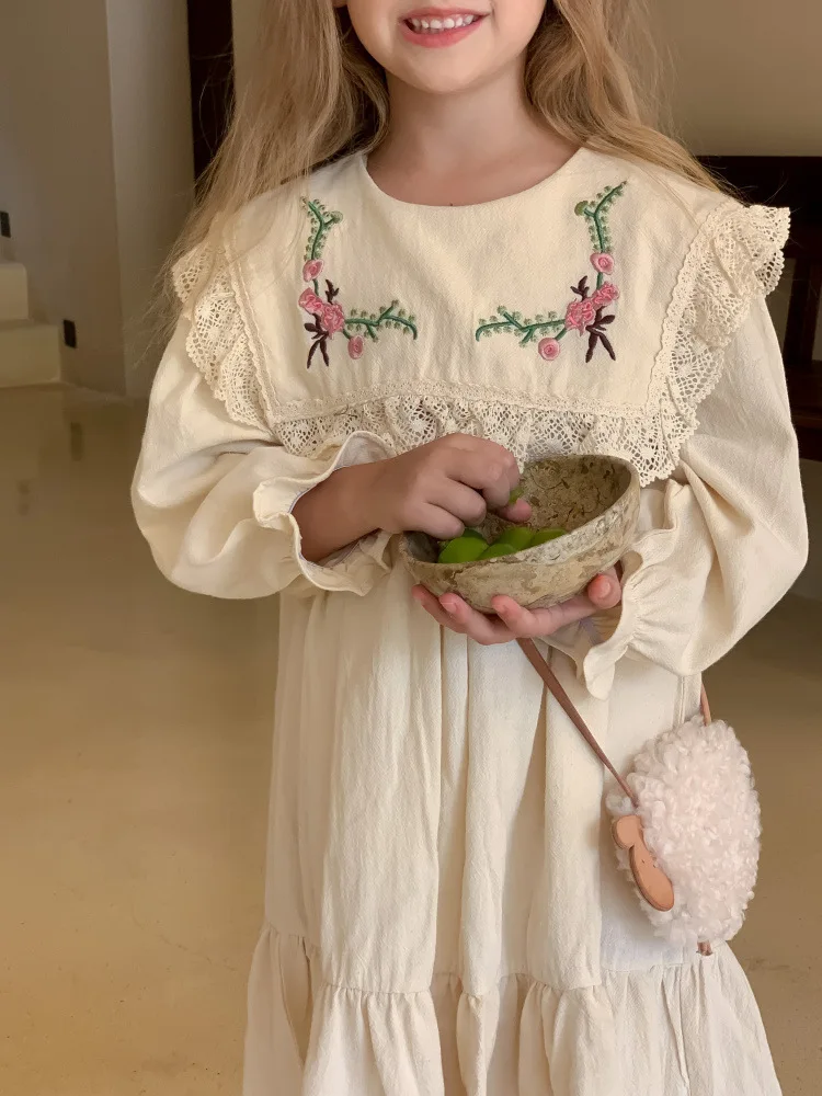 

2025 Spring AutumnBaby Girls Dress Fashion Sweet Cotton Embroidered French Lace Puff Sleeves Princess Dress