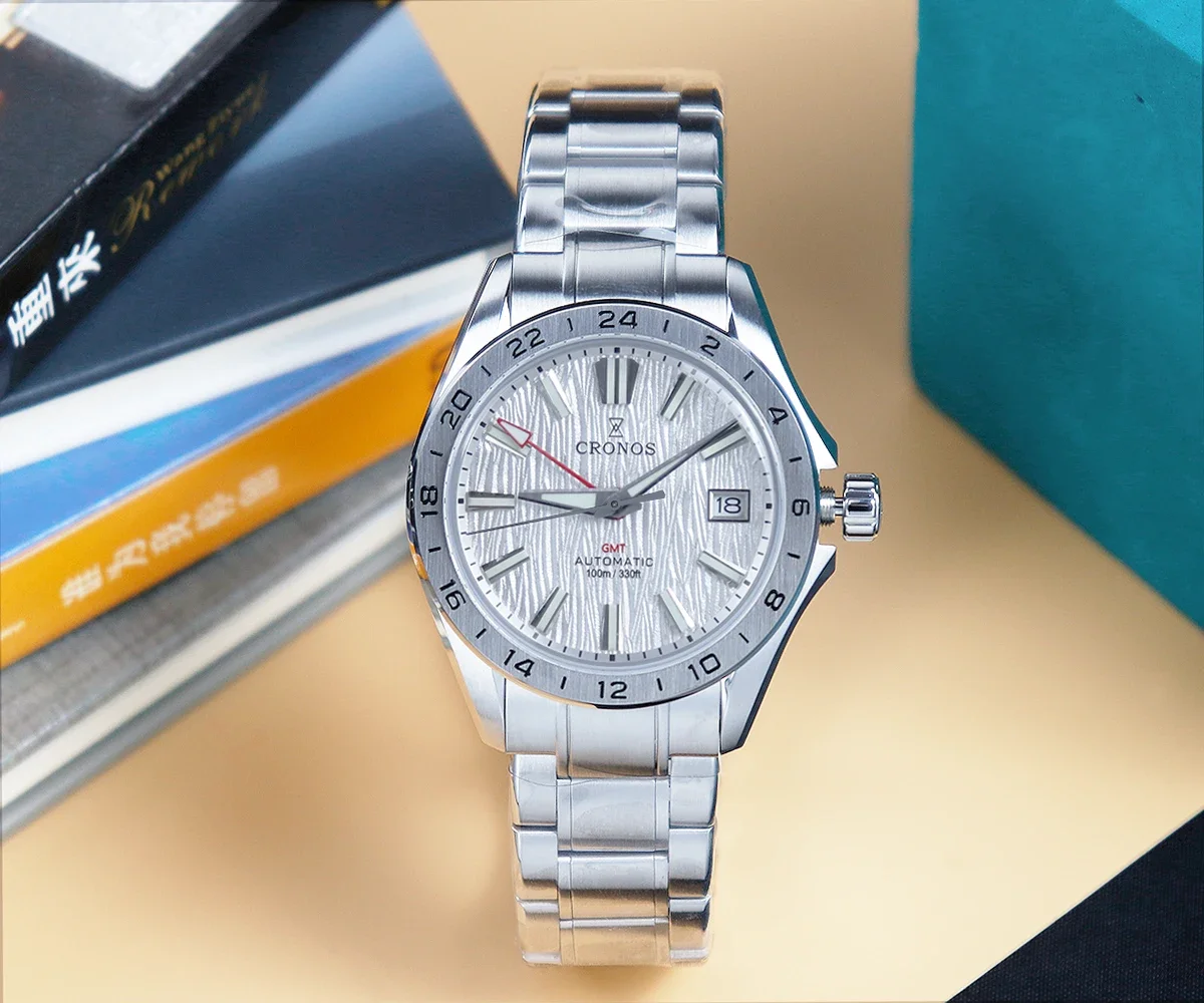 

Cronos GS 39mm Texture Dial Mechanical Men Watch NH34 Automatic Mechanical Bubble Sapphire Glass Brushed Bracelet 10ATM L6029 V2
