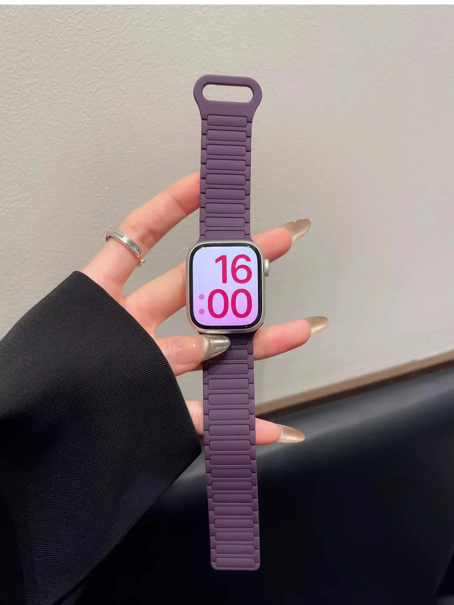 

Compatible with iWatch strap 38mm 40mm 41mm 42mm 44mm 45mm 49mm, three liquid silicone fashion straps