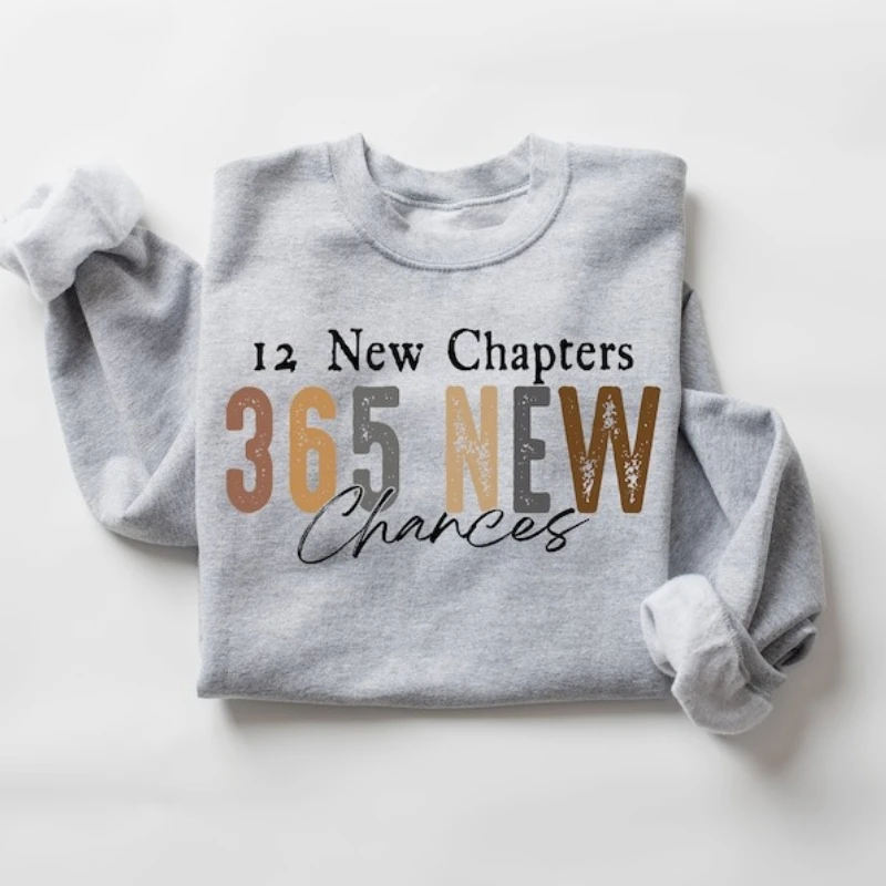 เสื้อสเวตเชิ้ต New Chapters 365 New Chances รุ่นปี 2026 ของขวัญสุดพิเศษสำหรับงานปาร์ตี้ คอกลม สไตล์ลำลอง สตรีทแวร์ แฟชั่นฤดูใบไม้ร่วง ฤดูหนาว เสื้อฮู้ดกันหนาว