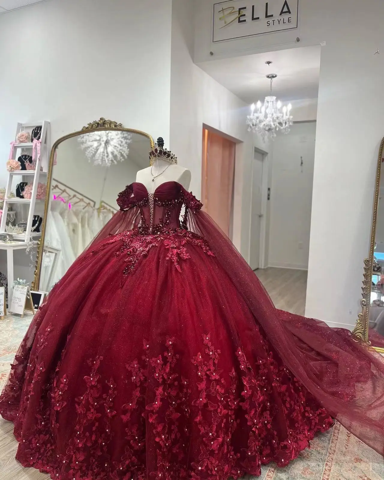 

Burgundy Ball Gown Quinceanera Dresses for Girls 2025 Tulle Sparkly Sequins Beading Long Sleeve Prom Dress Sweet 16