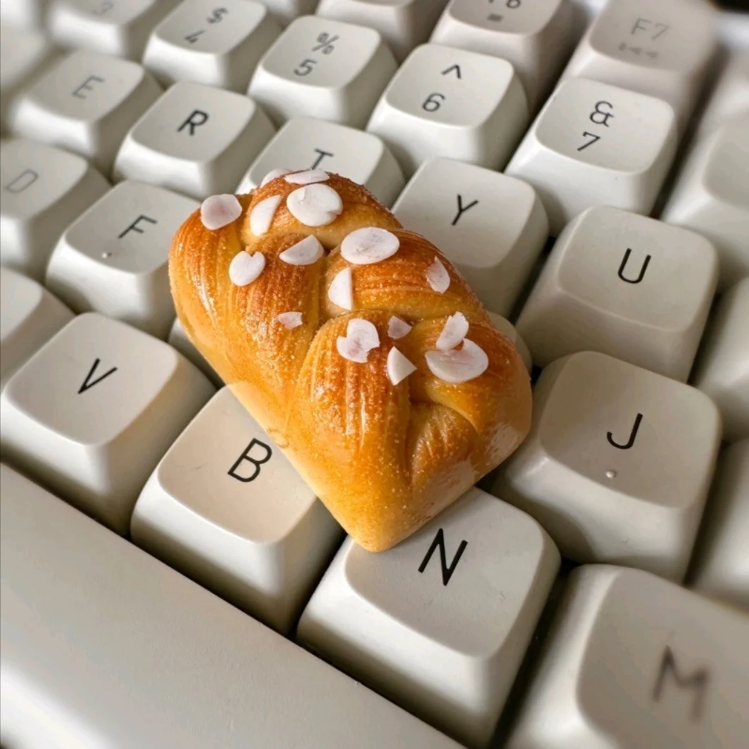 Imagem -05 - Pequenas Torradas Pão Keycaps Personalizado Esc Torradas Gourmet Keycaps Mão Rasgado Pão Teclado Mecânico 1.75u Substituição 1pc