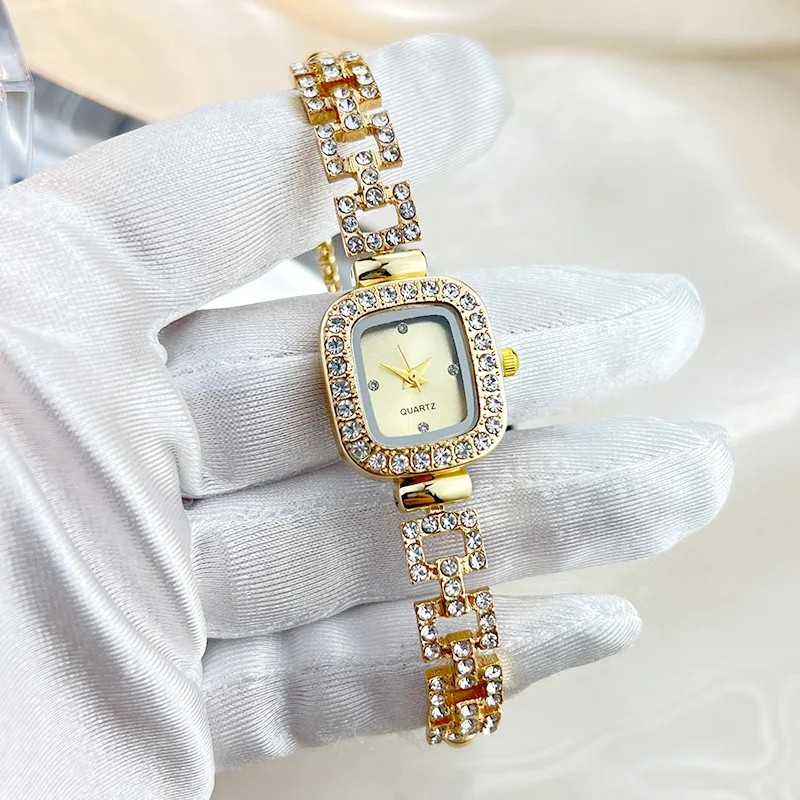 Relojes de pulsera de cuarzo elegantes, pulsera de cristal de diamante de lujo, relojes de mujer Часы Ж Dönе Нару umshz Relogios femeninos