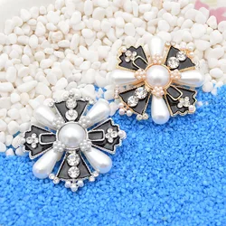 Vintage Baroque Pearl New Cross Crystal Brooch Exquisite Clothing Suit Coat Pins Jewelry