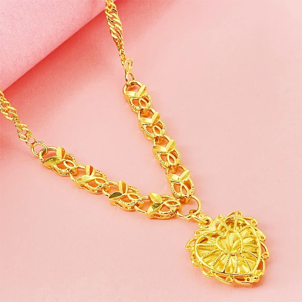 Fashion gold color copper gold plated vacuum electroplated gold heart pendant necklace light luxury peach heart fashion jewelry