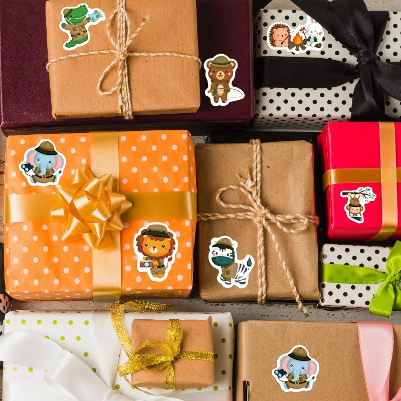 500PCS Cartoon Creative Christmas Gift Stickers Sealing Stickers Merry Christmas Adhesive Labels