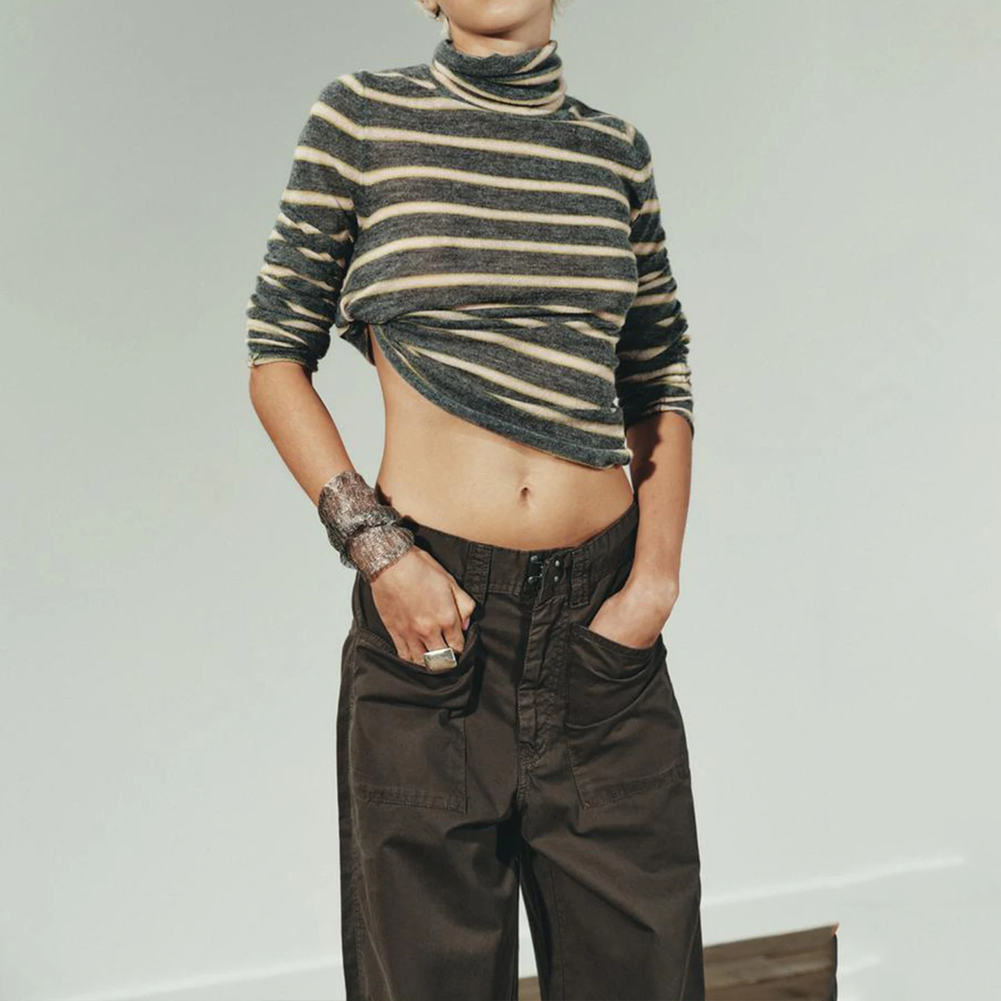 

Z Women's Faion Knitwear Ultra-Thin Stripes Casual Sle High Collar Long Sve Regular Length Autumn Season Girl's Wear