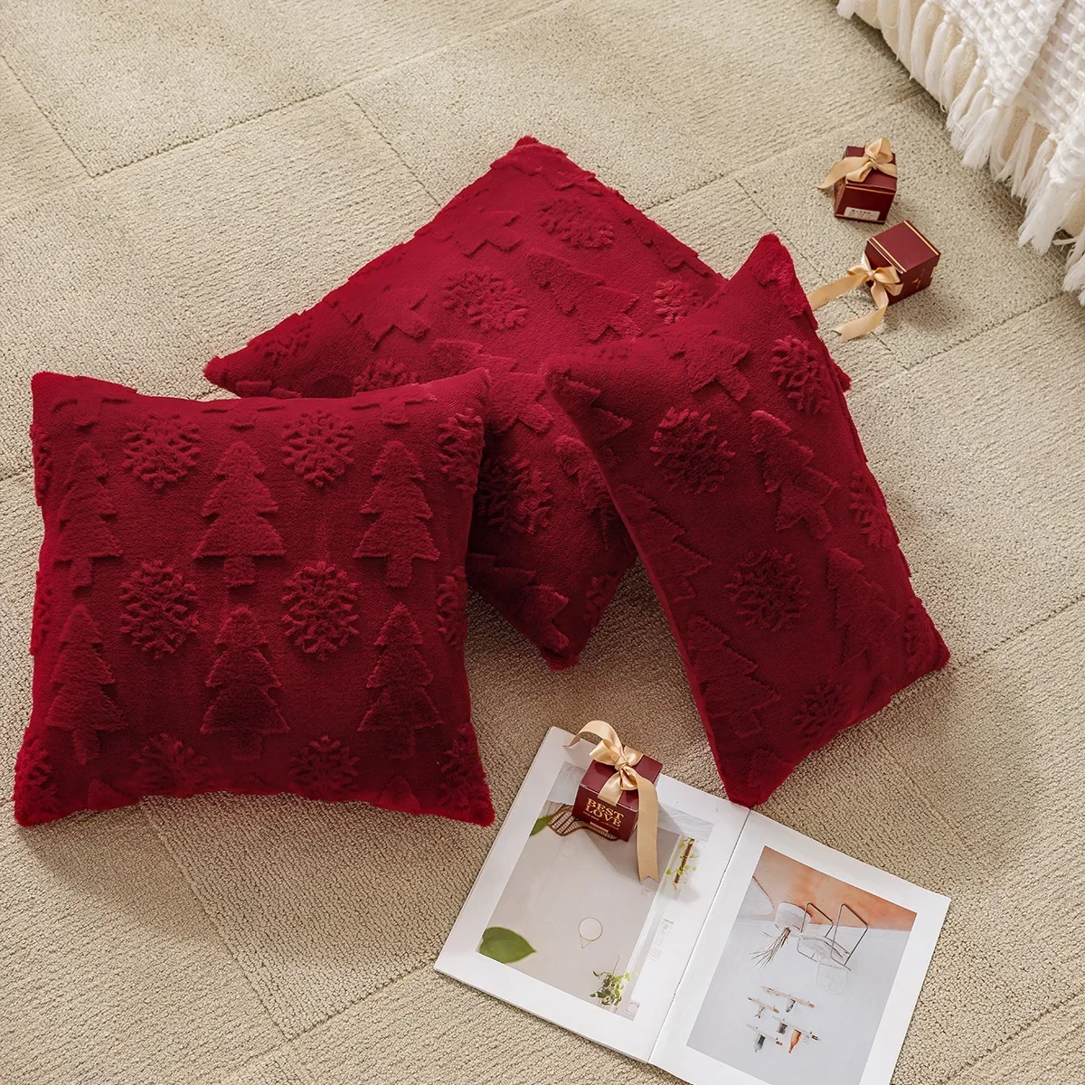 

3 Piece Christmas Plush Pillow Covers Decorative New Year Festival Cushion Cover Snowflake Tree Embroidered Throw Pillow Case