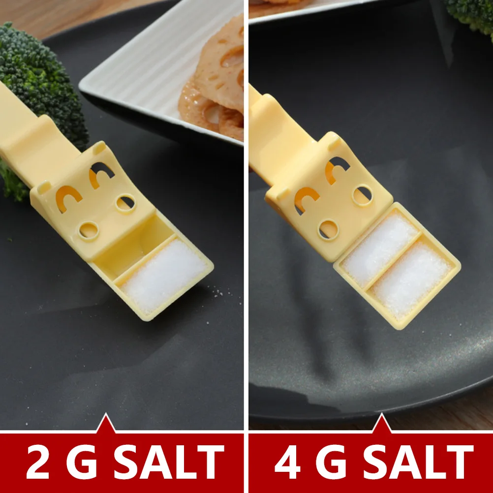 

2pcs Salt Scoops 2G Quantitative Powder Spoons Measuring Spoons Plastic Kitchen Gadgets Ergonomic Sturdy Salt Pepper