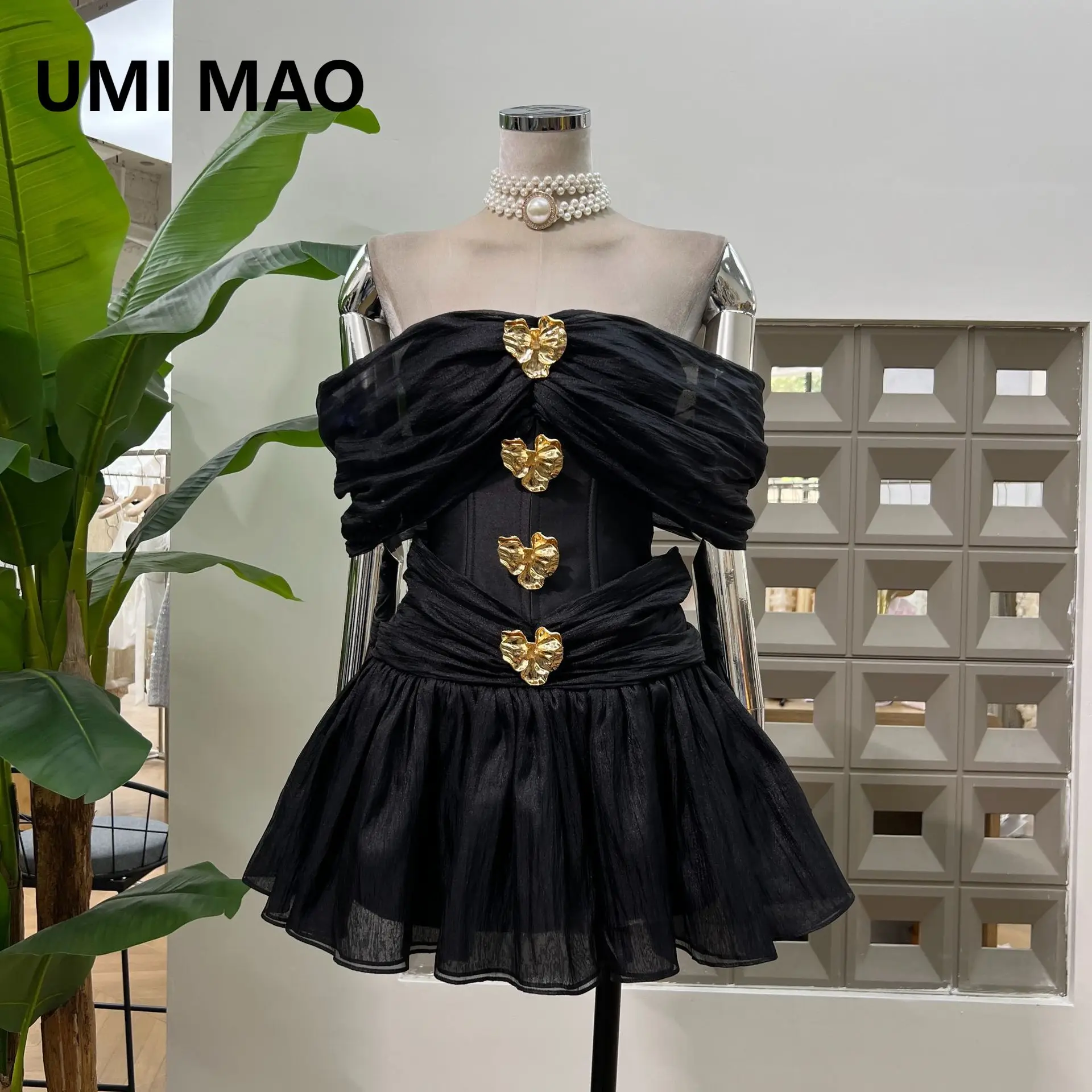 UMI MAO Нишевое дизайнерское платье Женская одежда Высококачественная золотая брошь длиной до плеч Креповое платье без бретелек UMI MAO Нишевое дизайнерское платье Женская одежда Высококачественная золотая брошь длиной до плеч Креповое платье без бретелек