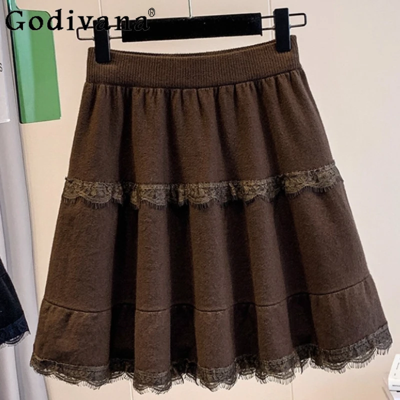Grote Maat Vrouwen Herfst Nieuwe Mode Veelzijdige Leeftijdsverlagende Korte Rok Zoete Kant Veelzijdige Gebreide Temperament Koreaanse Rokken