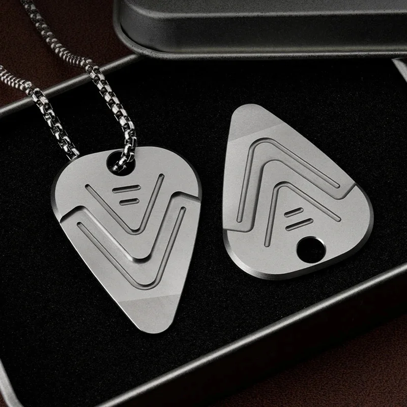 Titanium Alloy Guitar Pick Wearable Necklace Pendant, Playable Metal Plectrum for Guitar Playing Unique Gift Lightweight JJ5147