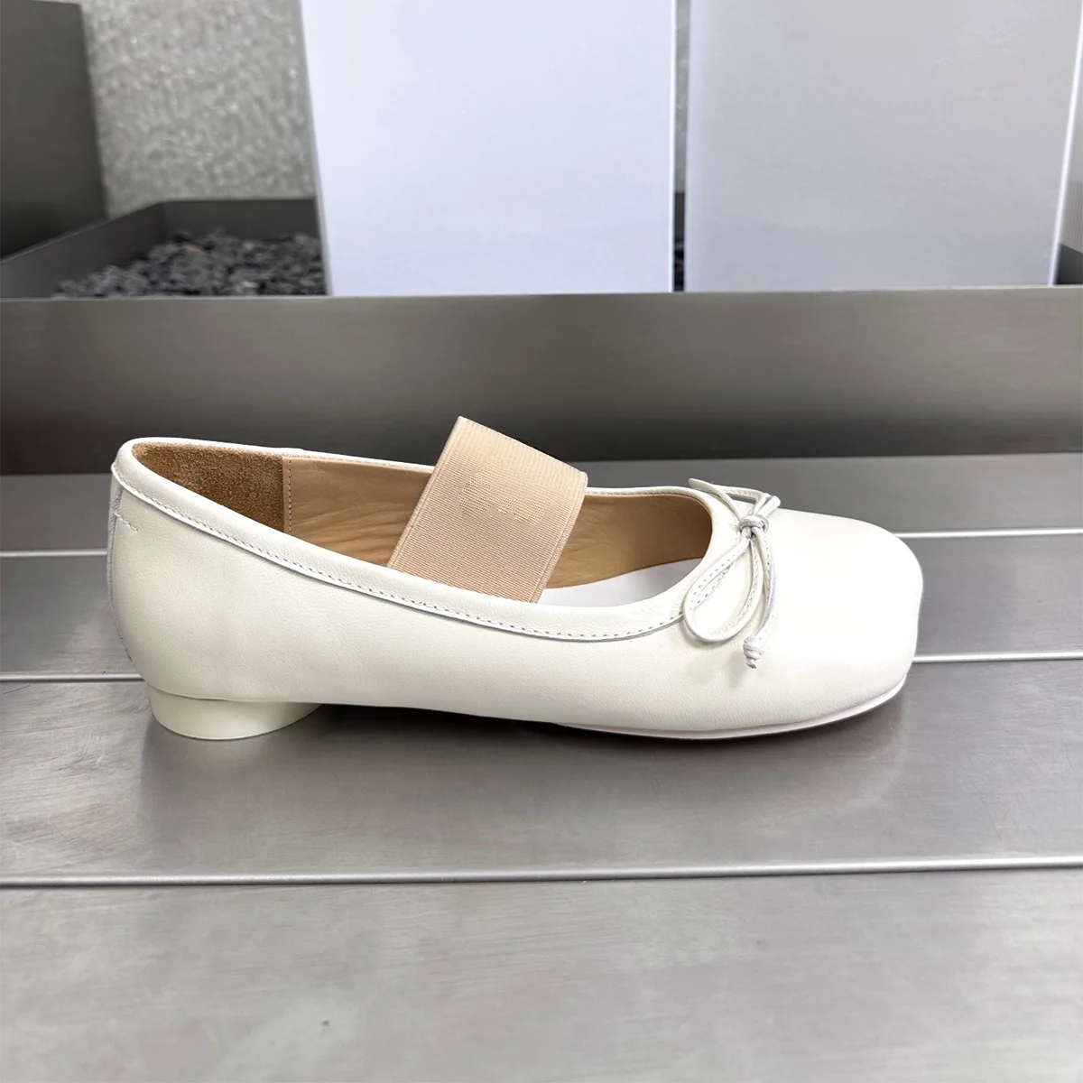 2026 High Quality Autumn Chic Minimal Bow Decor Elastic Band Square Toe Slip On Dating Wedding Low Heel Daily Shoes ch26032728