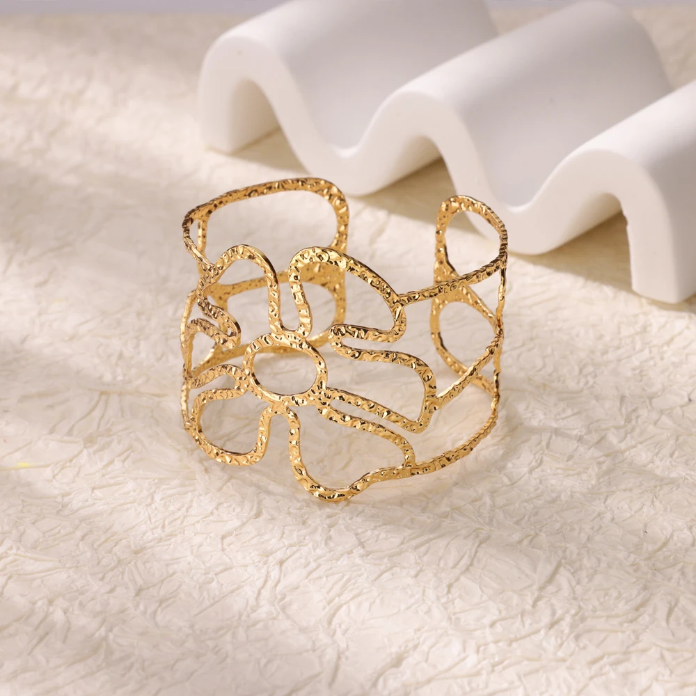 Stainless Steel Wide Bangles f - Vintage Fashion Stores recension och pris