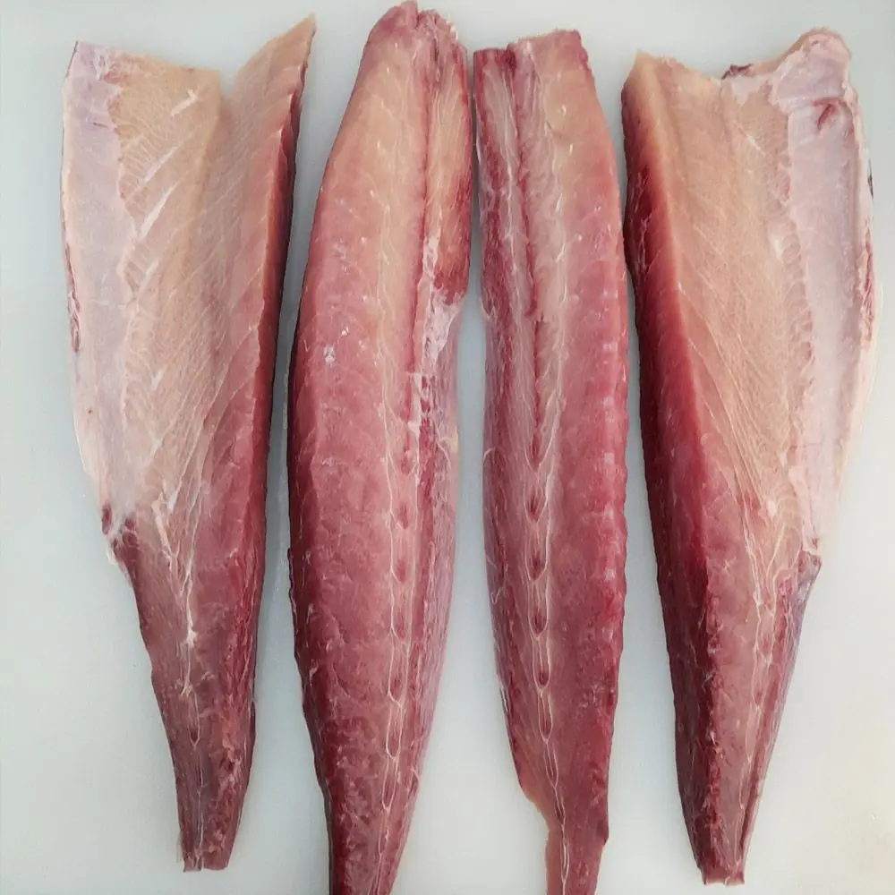 500 جرام من فيليه السمك المحلي، زجاجة واحدة من صلصة الصويا، قطعتان من الكيمتشي