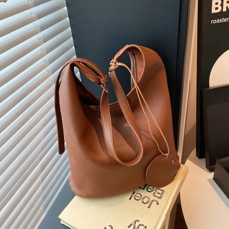 

Popular Elegant Women's Leather Handbag, Luxury Crossbody Shoulder Bag By Famous Designer, Classic Messenger Tote Ladies