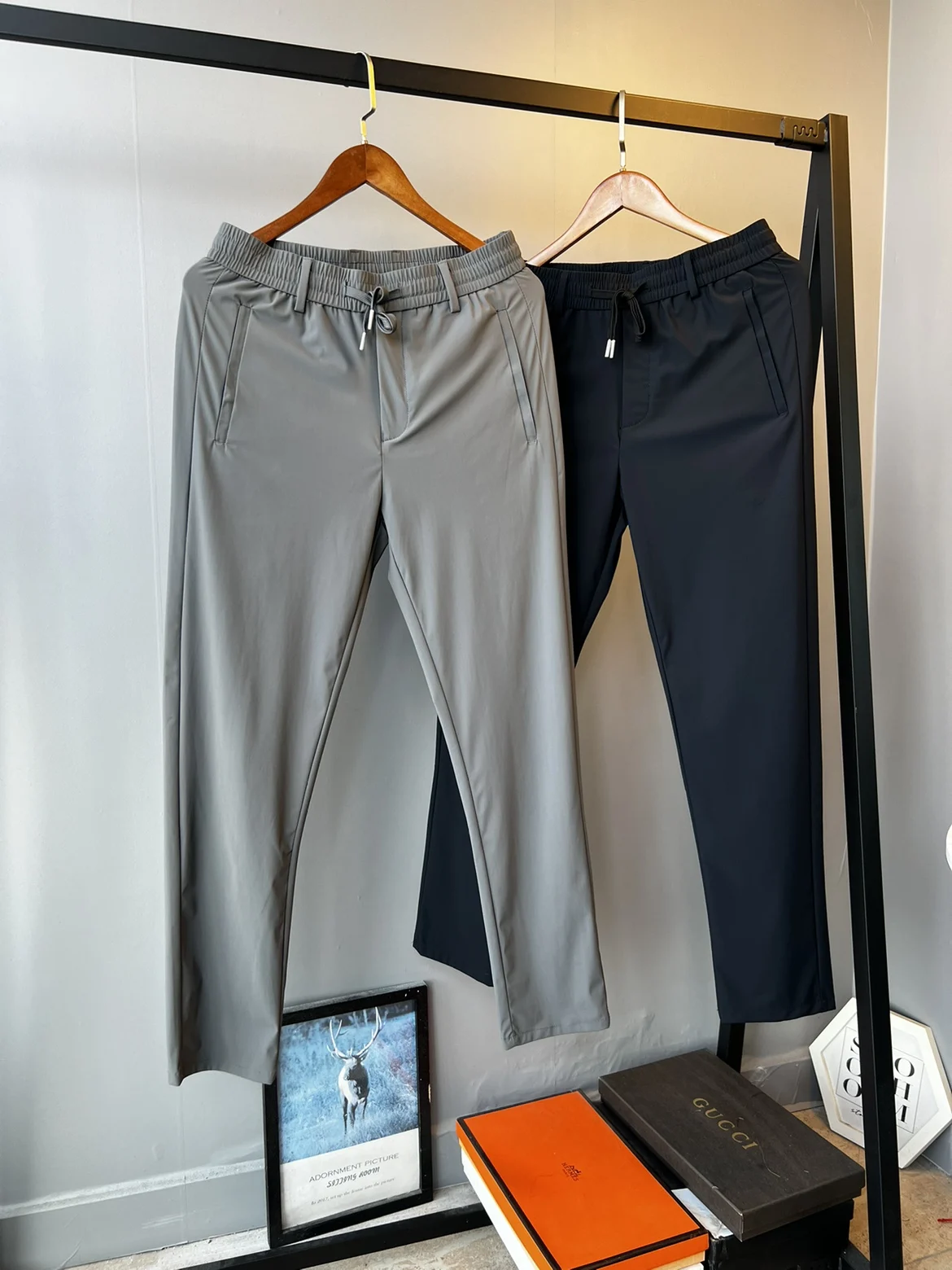 

Мужские брюки Busin Casual из ледяного шелка: тонкие, дышащие, быстросохнущие, с четырехсторонней эластичностью, модные, городские, стильные.