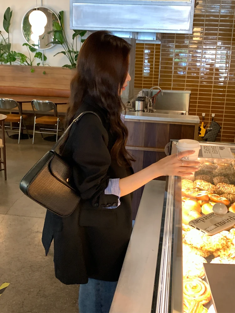 

Женский повседневный костюм-пиджак Luu Bla: элегантный дизайн, весна-осень 2023, новинка для офиса и повседневной носки, полиэстер