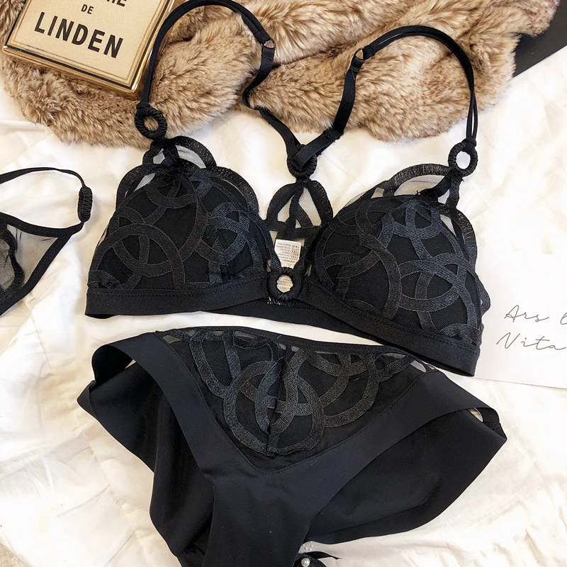 

2 Pieces Summer Ultra-thin Mesh Bra Set Sexy Lace Embroidery Women Underwear Beautiful Back Brassiere Panties and Thong Lingerie