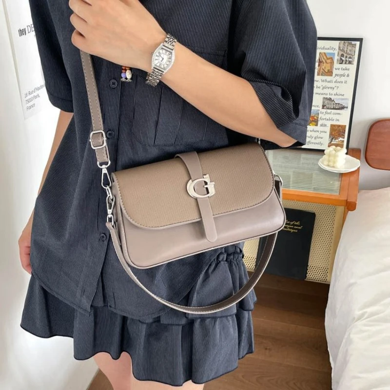 Chic Ladies Shoulder Bag Designer Crossbody Handbag Women's Leather Tote Purse Elegant Stylish Messenger