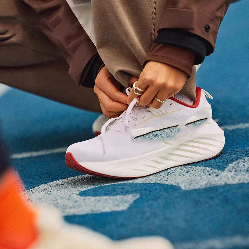 

2025's Hot-Selling New Casual Outdoor Durable Anti-Slip Walking Shoes High-Grip Athletic Shoes Casual Walking Shoes