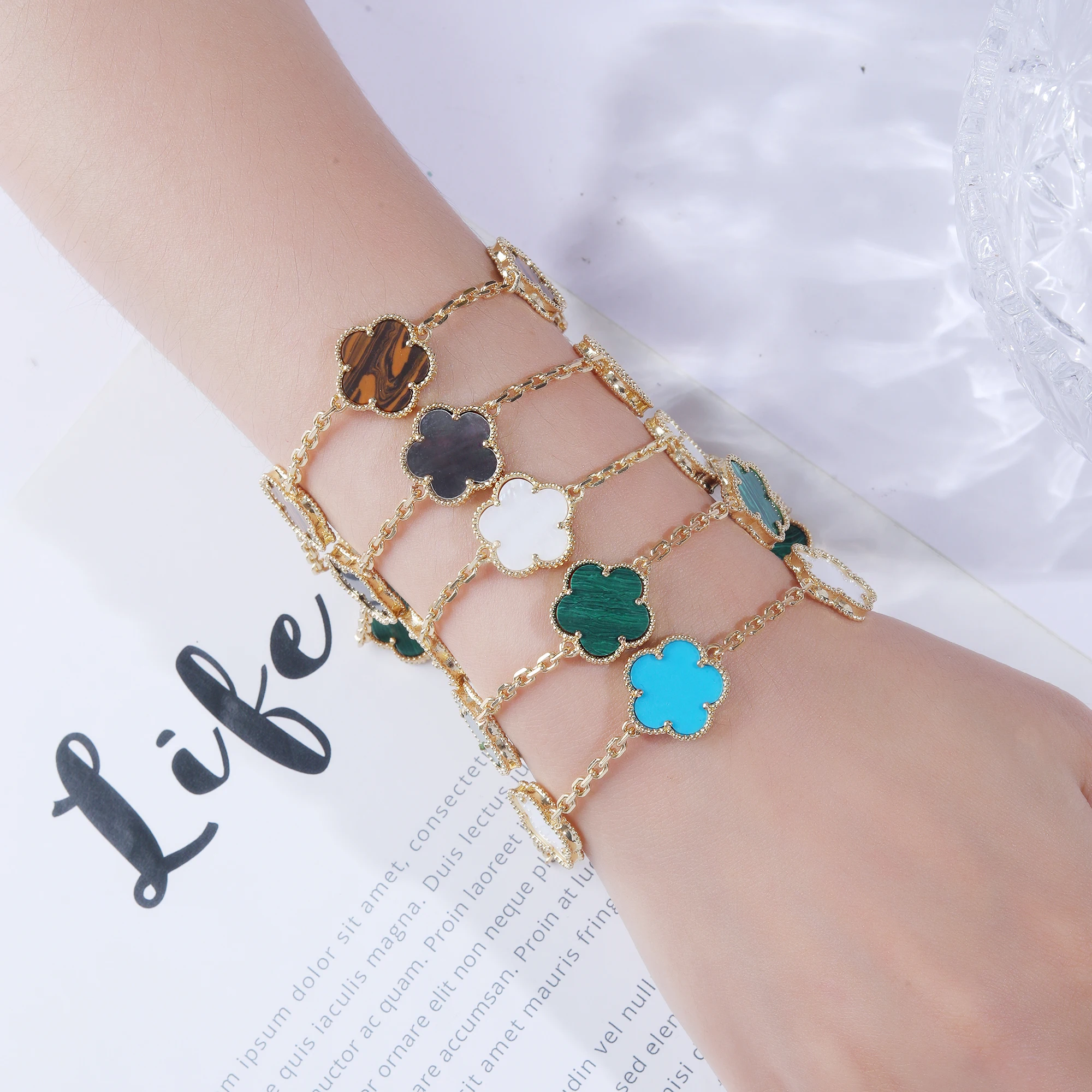 Hot Sale Premium 15mm Natural Stone White Shell Five Leaf Flower Bracelet Gold Silver Lucky bangle For Women Girls Party Daily
