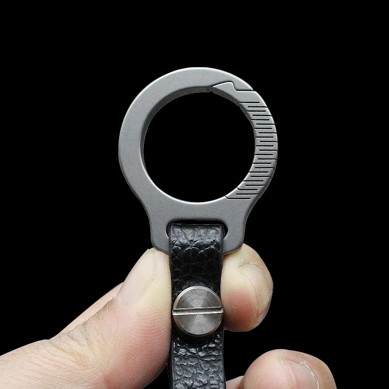 

Titanium Alloy Keychain Waist Hanging Titanium Alloy Fastened Ring Does Not Hurt the Key First Layer Cowhide Pure Titanium