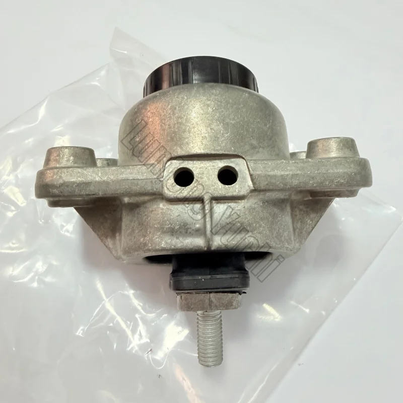 LR105970 - 1 Piece Left/Right Engine Mount For Land Rover Range Rover L405, Range Rover Sport L494 5.0 view 3