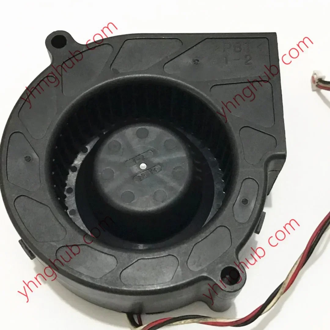 NMB-MAT BG0703-B044-00L E1 DC 12V 0.38A 75x75x30mm 3-Wire Server Cooling Fan