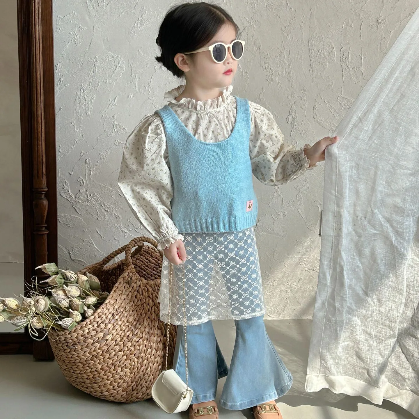 

Baby Girl Clothes Suit 2024 Autumn New Children Wear Girls Small Fresh Blue Wool Vest Knitted Cute Durable Vest 3-piece Set