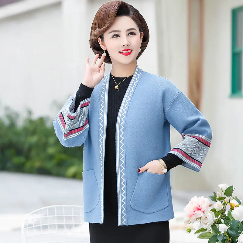 

Mother's Wear Autumn Coat Western Style High Quality 2023 New Middle-Aged And Elderly Women's Knitted Cardigan Jacket Female