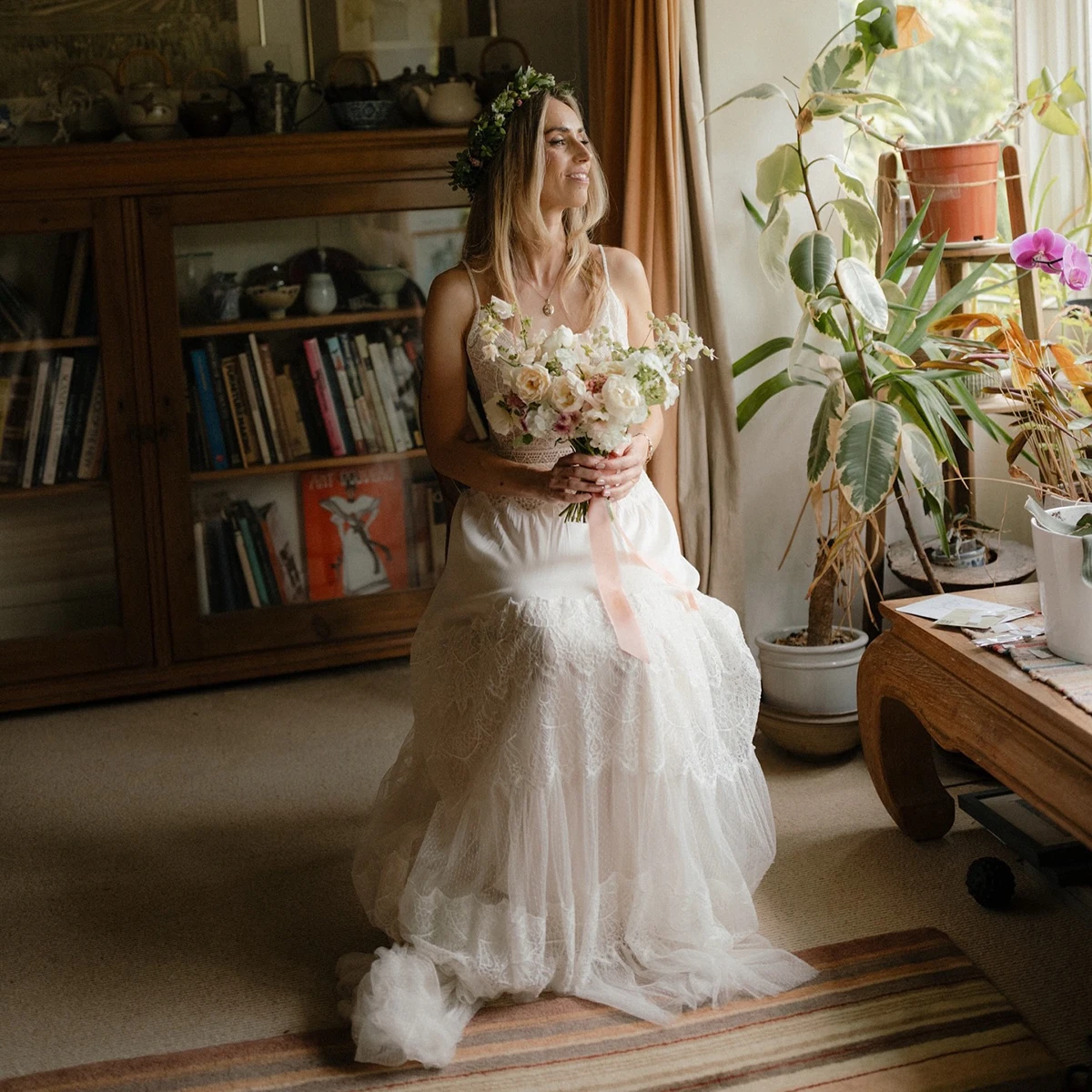 Spaghetti Straps Boho Tiered Low Backless Bridal Dresses Customized A Line Pleated Pearls Tulle Beach Hippie Sexy Wedding Gowns