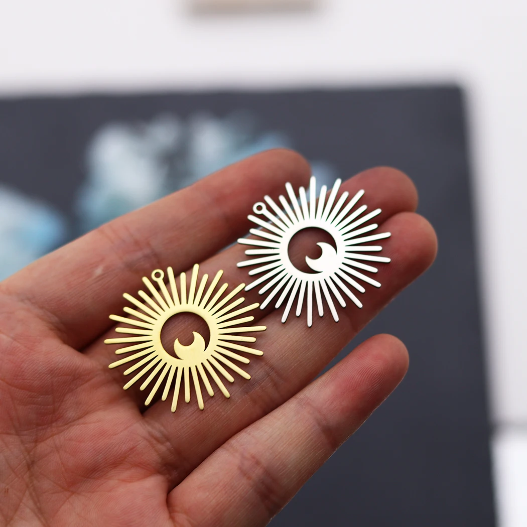 3Pcs Stainless Steel Hollow Heart Sun Pendant Metal Sunshine Charms for DIY Jewelry Making Necklace Earrings Supplies Finding