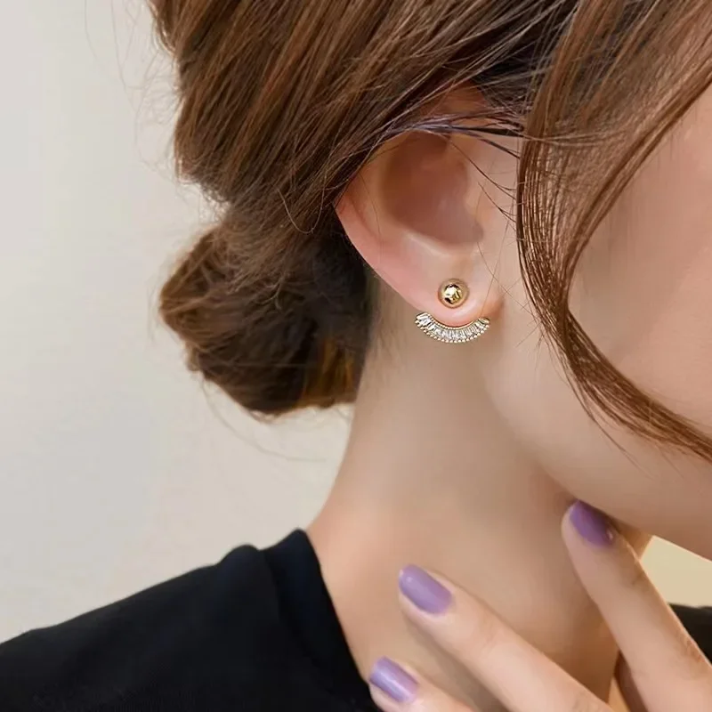 New Trend Fan-shaped Earrings Ms. Two Wearing Methods Personality Rhinestone Geometry Earrings Women Fashion Jewelry