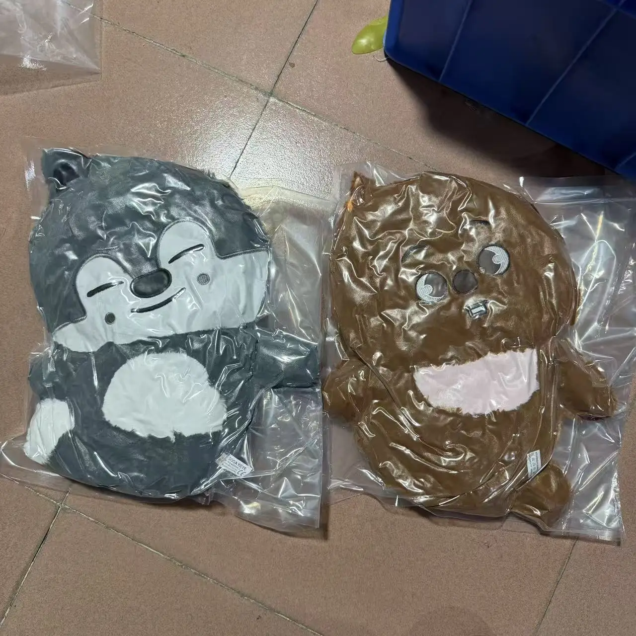 

Плюшевая игрушка-подушка SKZOO Stray Kids Teddy, подарок для фанатов, плюшевая кукла Seoul FM Week Cloak, подарок на день рождения для школьника