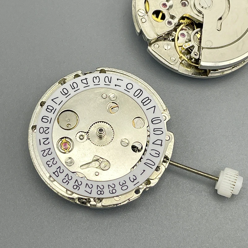 1PCS Brand New Original 8205 Movement Date at 3.0H /6.0H for 8205 Domestic Automatic Mechanical White Machine Single Calendar