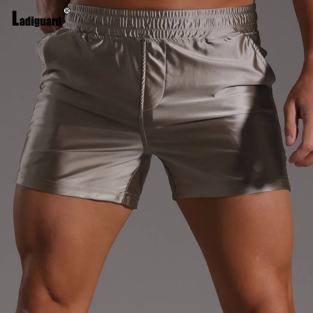

2026 Men's Casual Board Shorts Sexy Leisure Short Pants Khaki Black Lace-up Pocket Summer New Fashion Beach Shorts Male Clothing