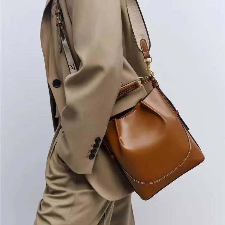 2024 New ZA Women\'s Bag Brown Pleated Bundle Mouth Carrying Bucket Bag Wide Shoulder Strap Crossbody Bag Bag Women All Match