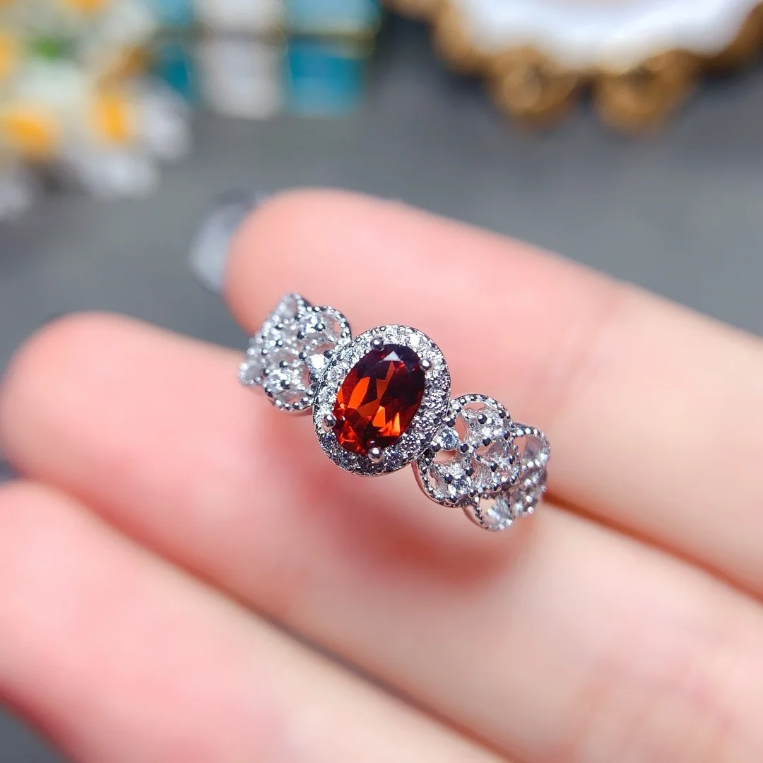 

Elegant Show Temperament Natural Garnet S925 Silver Ring Women High End Jewelry Luxury Fashion Gift