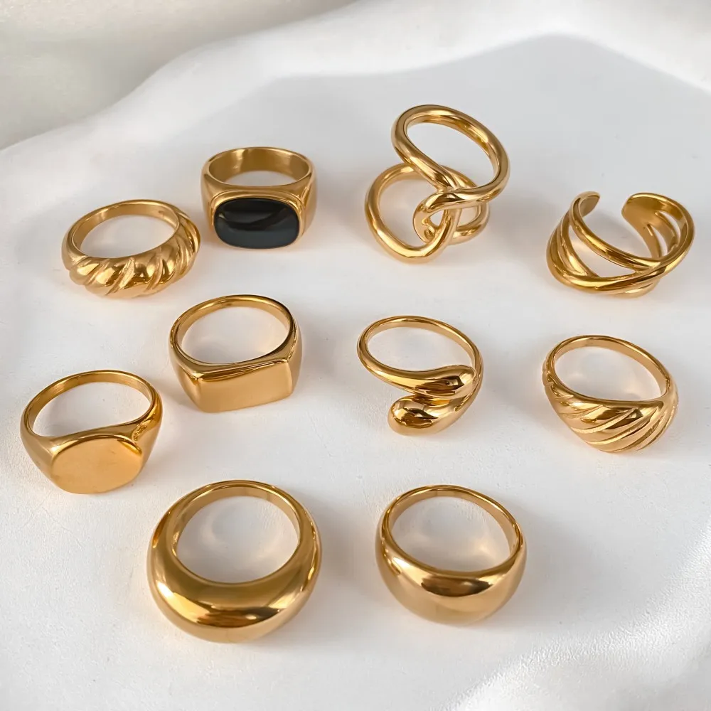Hiraeva Vergoldete Edelstahl-Herzringe Set für Damen, Klobige Offene Verstellbare Minimalistische Modeschmuck – Detail 5