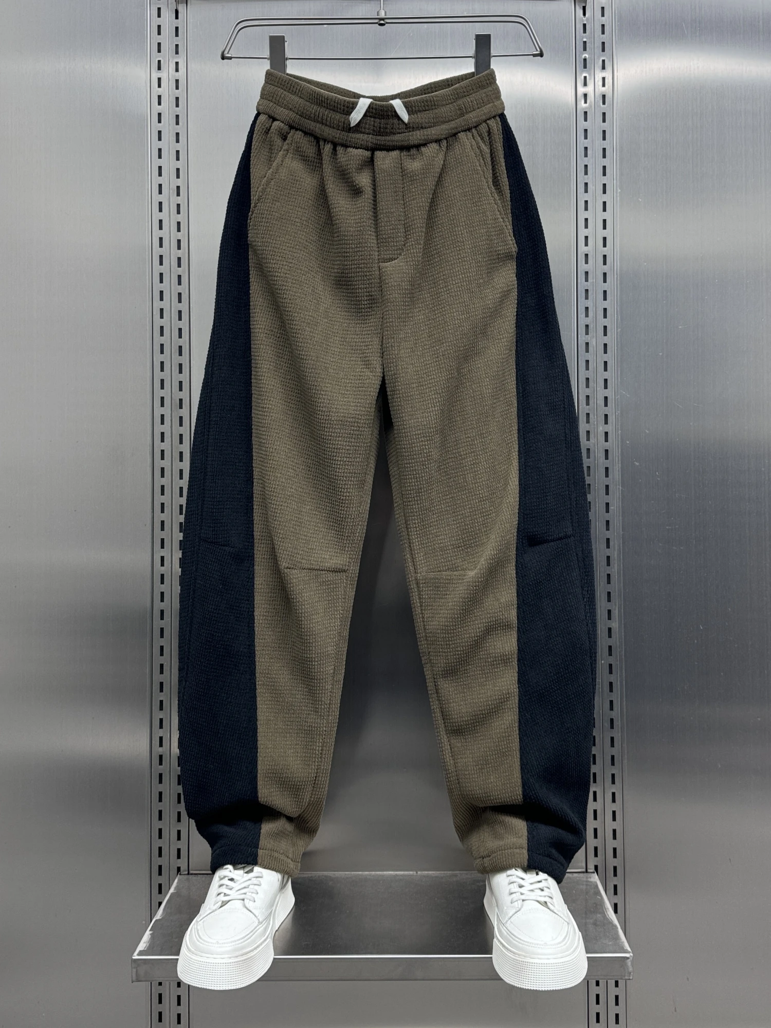 

Мужские осенне-зимние утепленные брюки прямого кроя на флисовой подкладке, повседневные, с цветными вставками, широкие, свободного кроя, в американском стиле