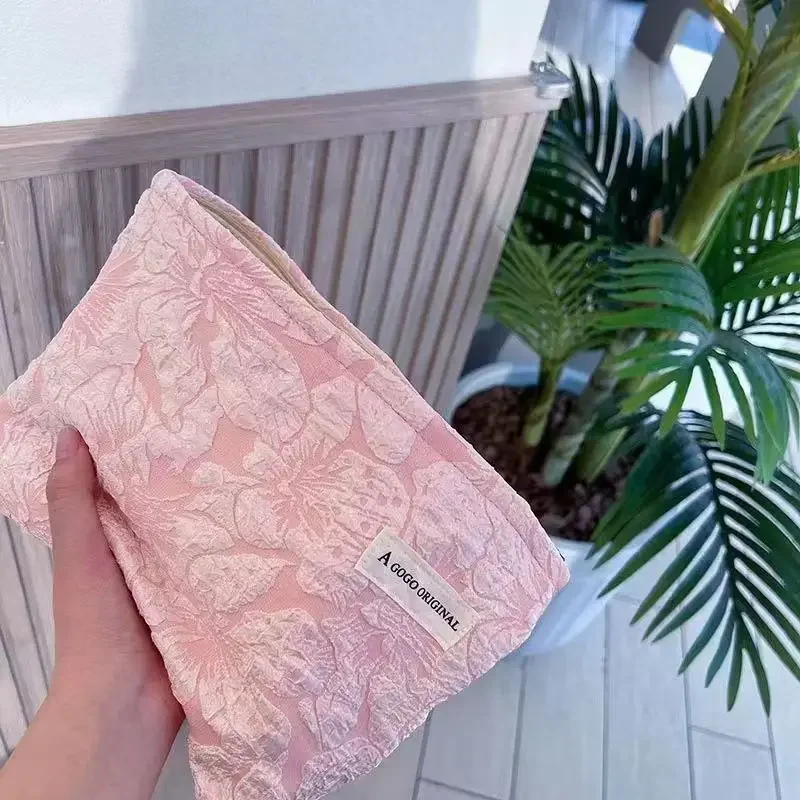 Tragbare Tasche mit rosa Blumenprägung, stilvolle schöne Kosmetiktasche, einfache Aufbewahrungstasche mit großem Fassungsvermögen, geeignet für den täglichen Gebrauch – Detail 15