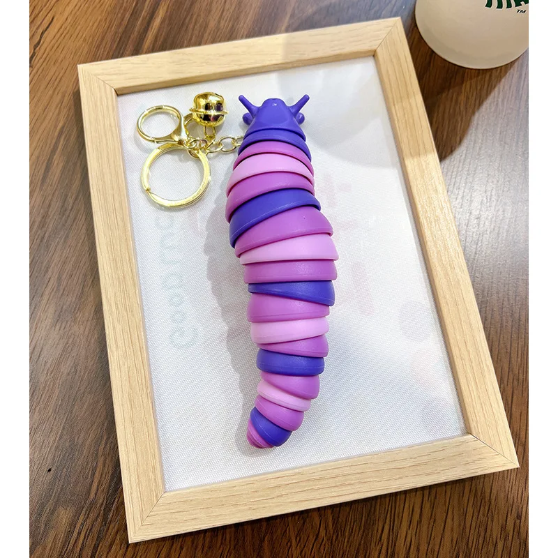 Fidget Slug Keychain Toys 3D Articulated Stretch Caterpillar Sensory Stress Relief Flexible Hand Toy Keyring Pendents for Kids