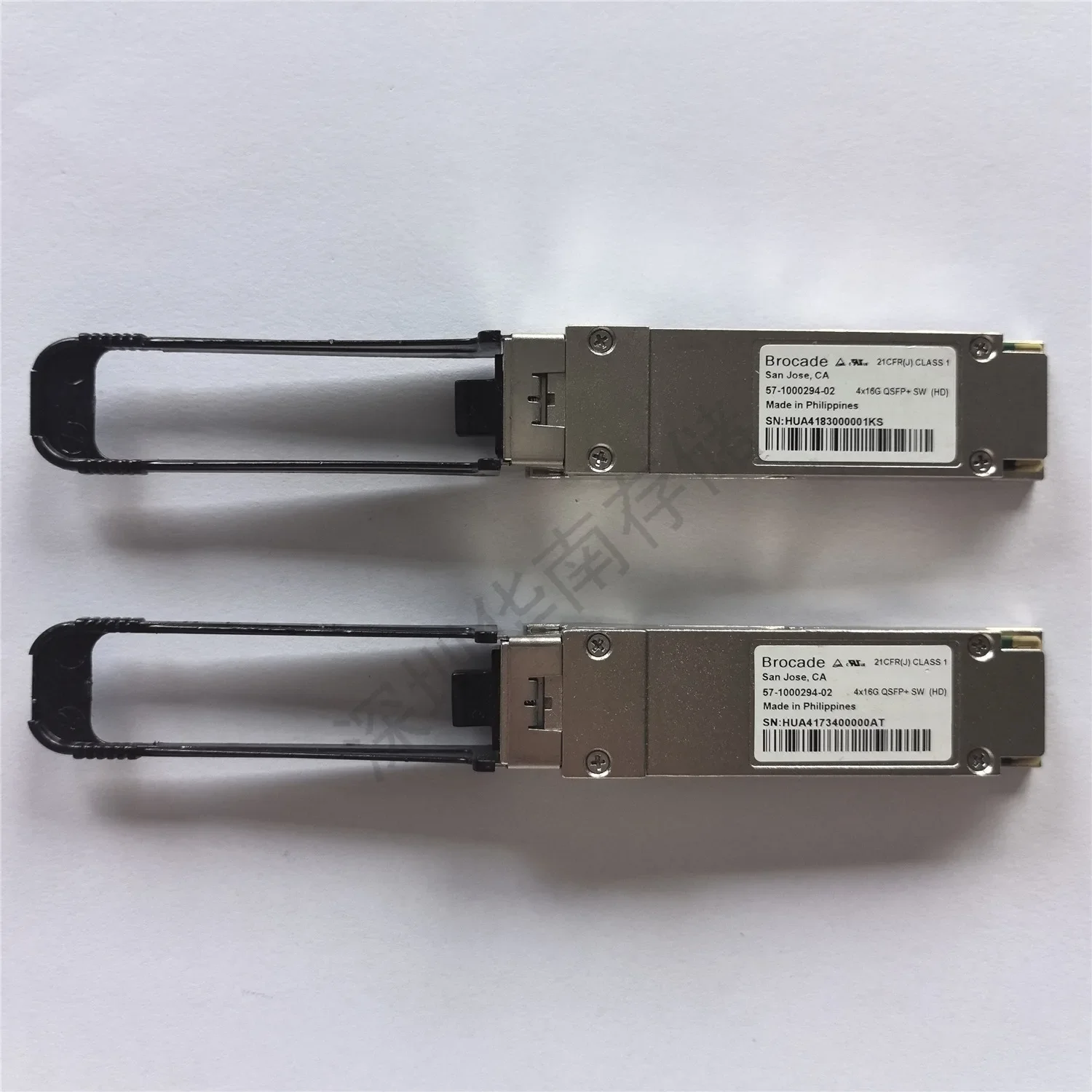 

Для оптических модулей Brocade 57-1000294-02 64G QSFP + 4x16G SW 100M