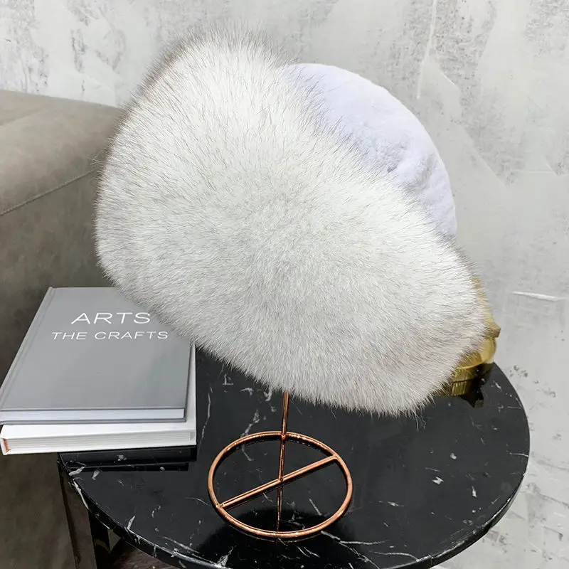 Winter Real Fox Fur Hat For Women Winter Stylish Russian Thick Warm Beanie Women Hat Natural Fluffy Fur Cap Fashion Bomber Hat