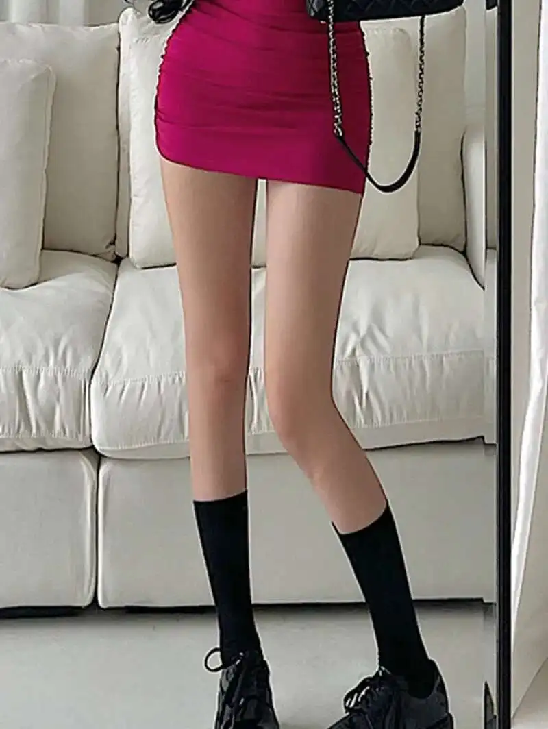 WOMENGAGA เซ็กซี่สูงคอกระชับแขน Slim จีบด้านล่าง T เสื้อมินิ Slim สะโพกสั้นเซ็กซี่ผู้หญิงเสื้อ 2023 ใหม่ 05NS