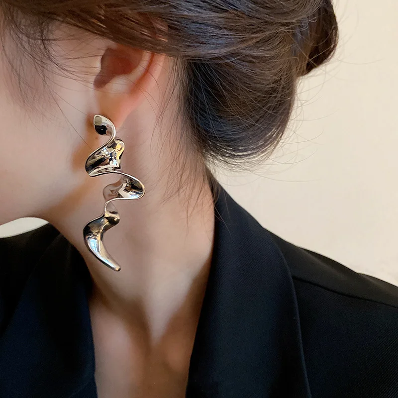 Fashion Twisted Drop Earrings for Women Vintage Chunky Irregular Long Thick Stud Earrings Statement Wedding Jewelry Gifts 2024