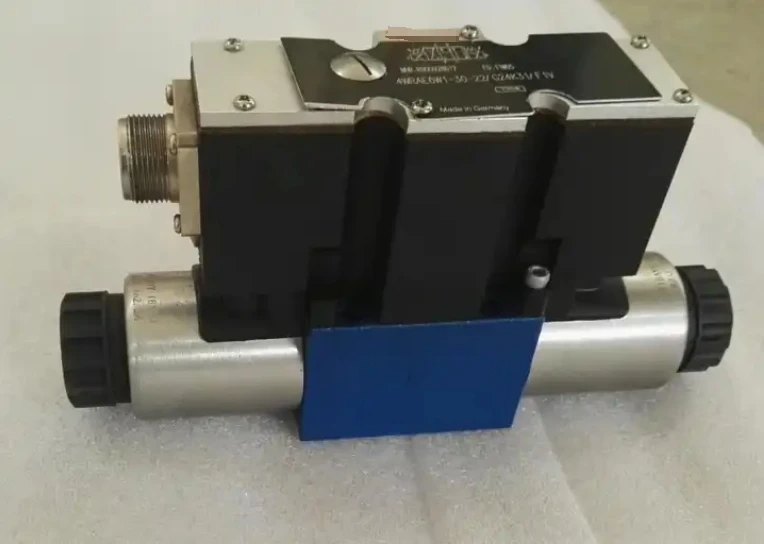 

MNR R900912156 4WREE 6E08-24/G24K31/A1V Zhenyuan Hydraulic Proportional Valve MNR R900907114 4WREE 6E32-24/G24K31/A1V